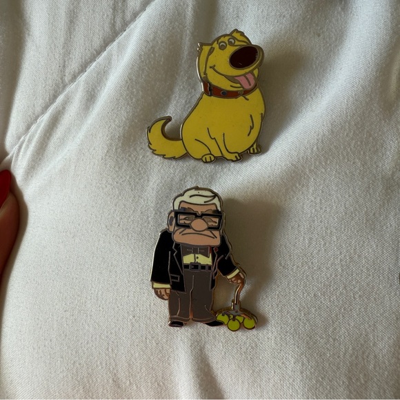 Disney Trading Pin Collection - Picture 6 of 8